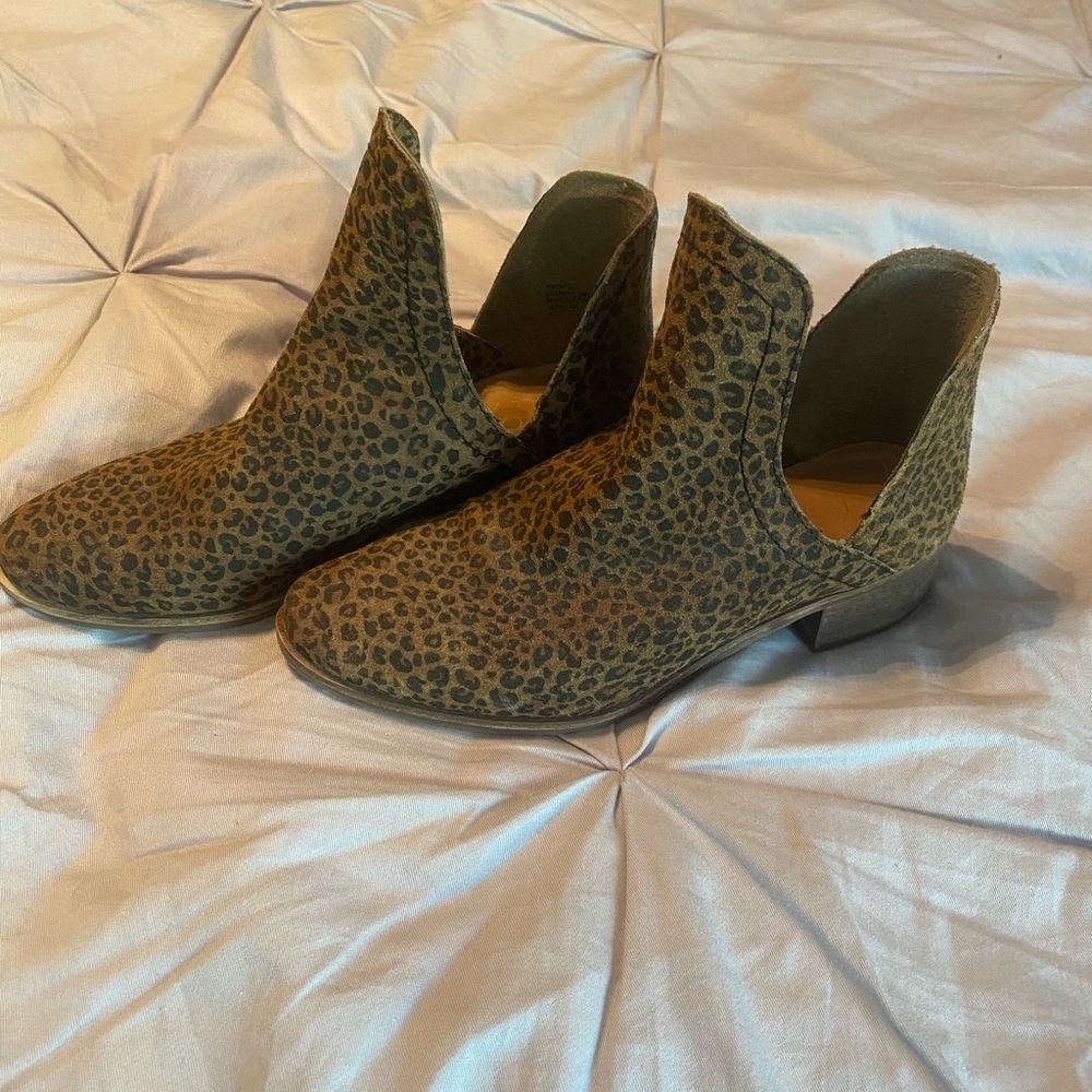 Coconuts by Matisse Leopard Pronto Booties